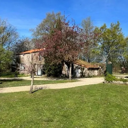 Charmant, Spacieux, A 15 Km De Nantes, 2 Chambres, Terrasse, Parking, Animaux Acceptes - Fr-1-306-1238 בית נופש Mauve-sur-Loire